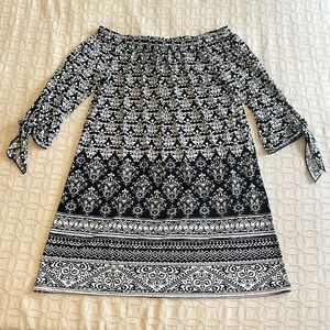 Tacera off the shoulder black and white dress